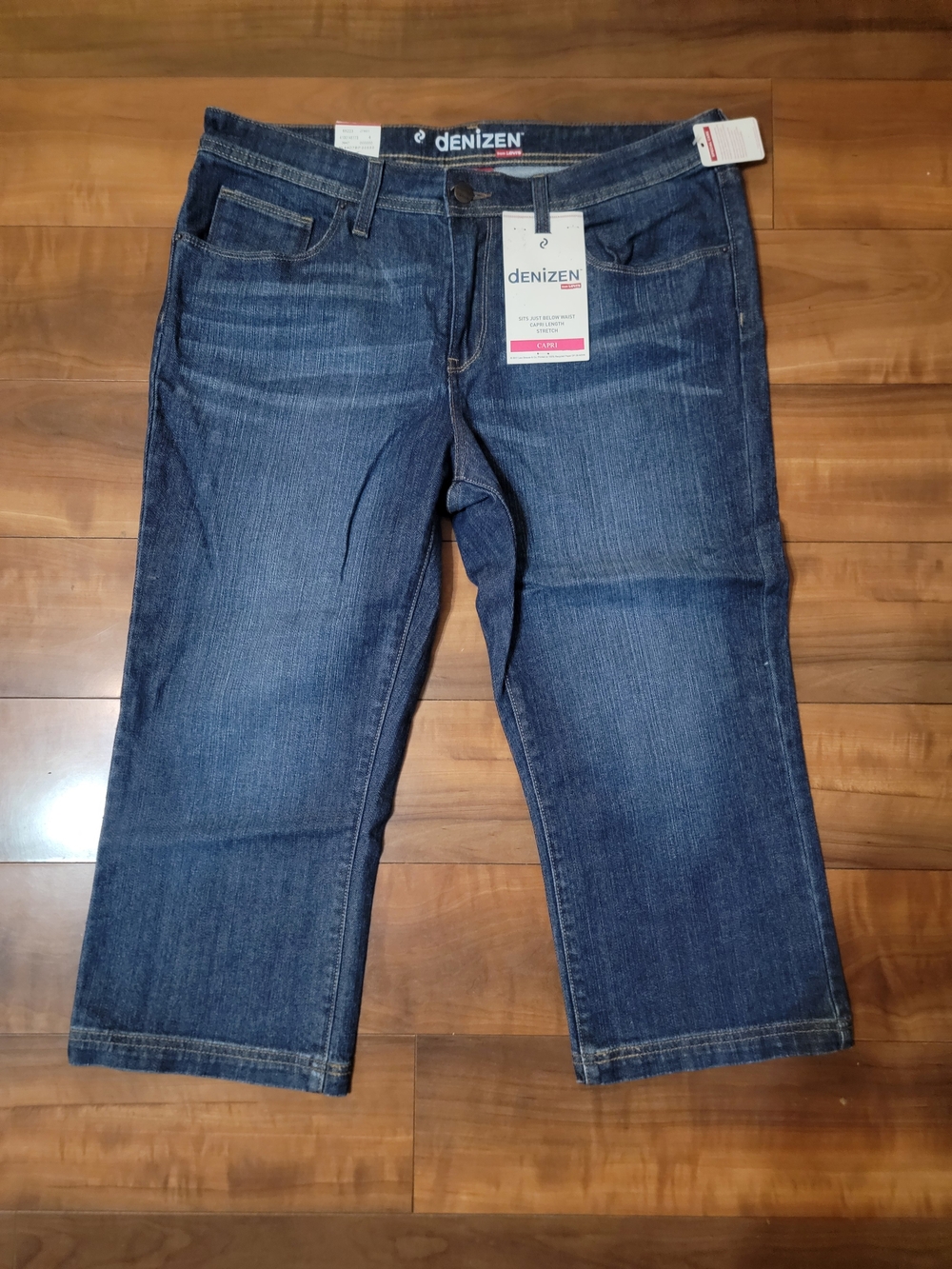 Denizen from Levi's Dark Blue Cropped Straight Capris